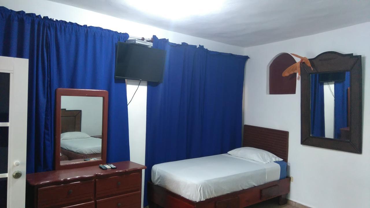Hotel El Viejo Pirata Boca de Yuma Eksteriør billede