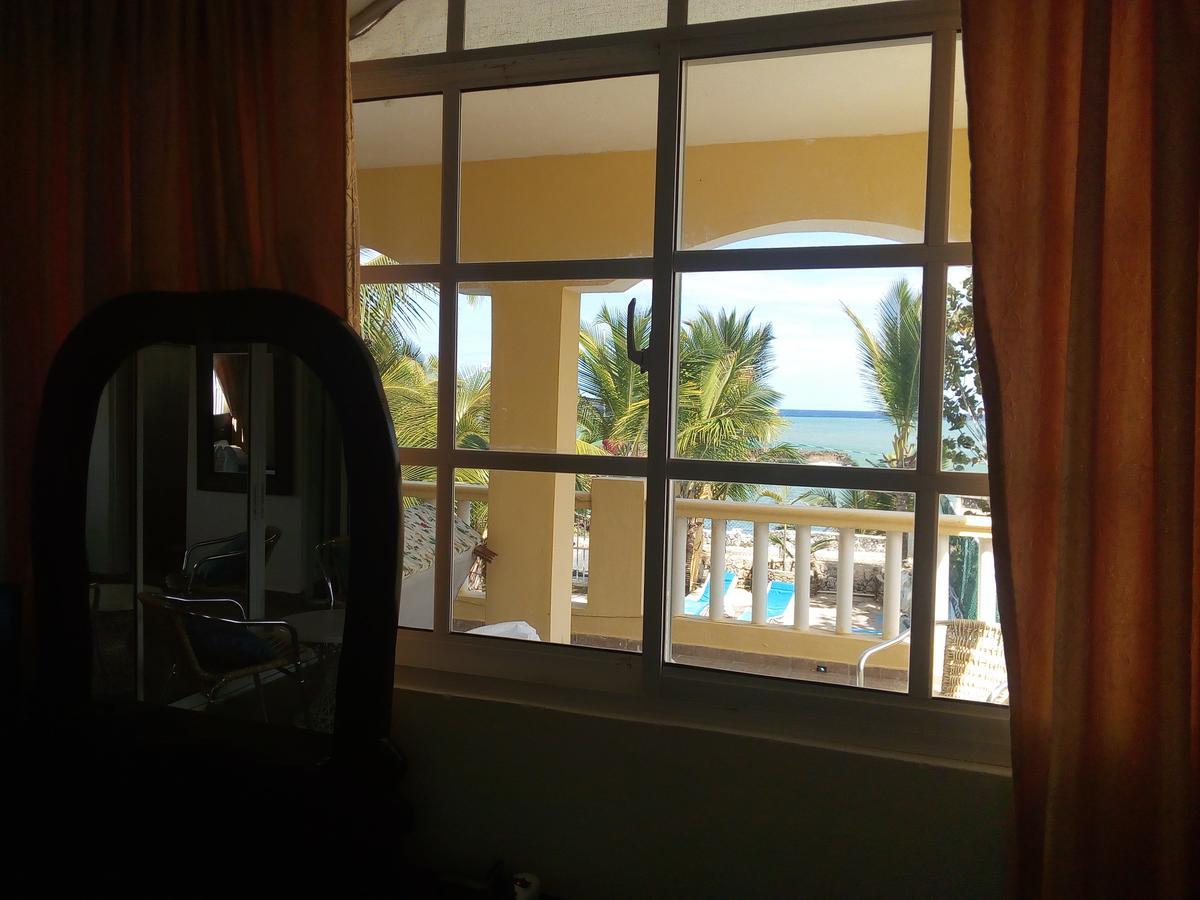Hotel El Viejo Pirata Boca de Yuma Eksteriør billede